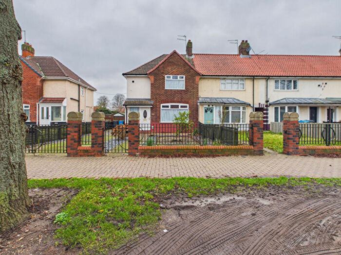 3 Bedroom End Of Terrace House For Sale In Ellerburn Avenue, Hull, HU6