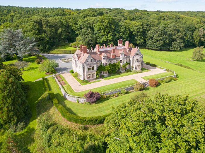 10 Bedroom Detached House For Sale In Whitney-on-Wye, Hereford, Herefordshire, HR3