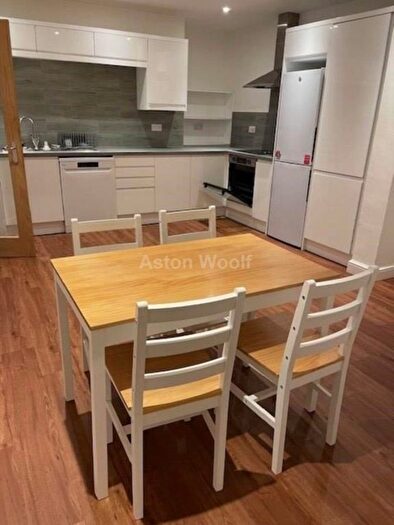 2 Bedroom Flat To Rent In City Centre Poplar Street, Nottingham, NG1