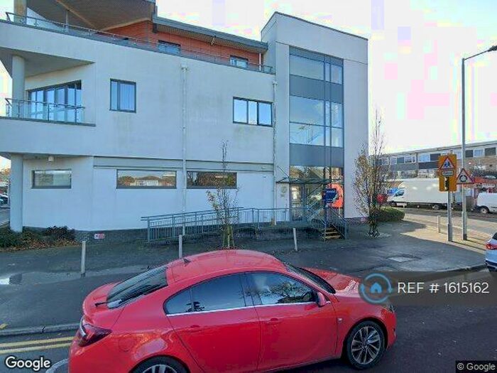 2 Bedroom Flat To Rent In Sandford Court, Woodley, Reading, RG5