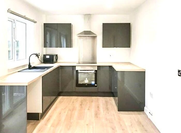 2 Bedroom Terraced House To Rent In Lytham Gardens, Nottingham, NG5