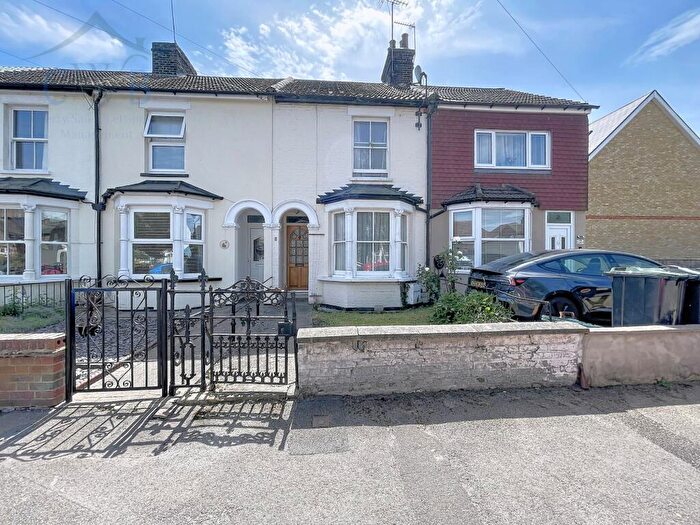 2 Bedroom Terraced House For Sale In Queens Avenue, Snodland, ME6