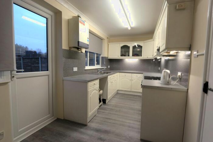 3 Bedroom Property To Rent In Mottisfont Road, London, SE2