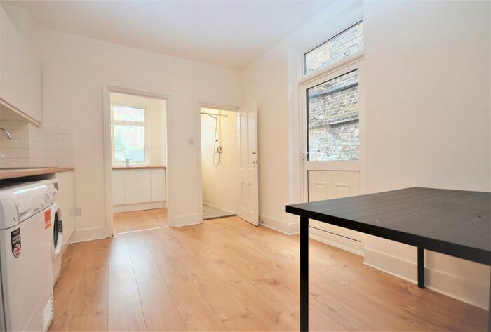 4 Bedroom Semi-Detached House To Rent In Dorando Close, London, W12