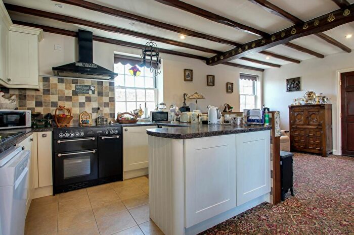2 Bedroom Detached House For Sale In Roman Bank, Gedney Dyke, PE12