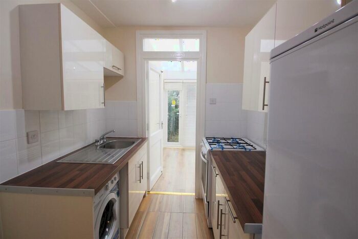 1 Bedroom Maisonette To Rent In Heathfield Road, Hitchin, Hertfordshire, SG5