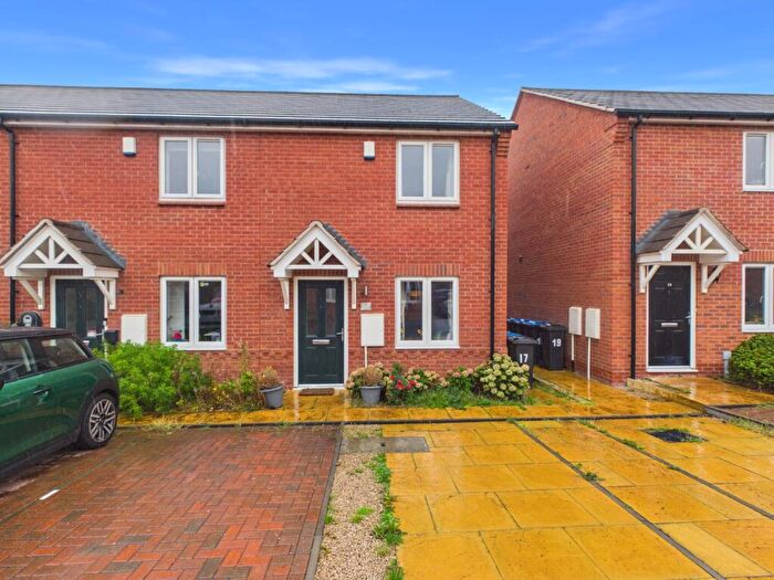 2 Bedroom End Of Terrace House For Sale In Thomas Avenue, Market Harborough, LE16