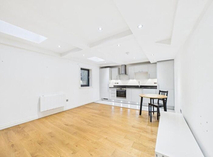 1 Bedroom Apartment To Rent In St. Marys Court, NG1