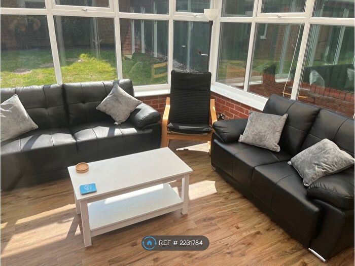 5 Bedroom Detached House To Rent In Brent Close, Newcastle-Under-Lyme, ST5