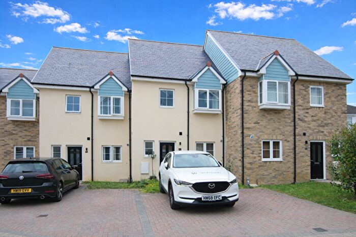 3 Bedroom Terraced House To Rent In Tayberry Close, Newport, PO30