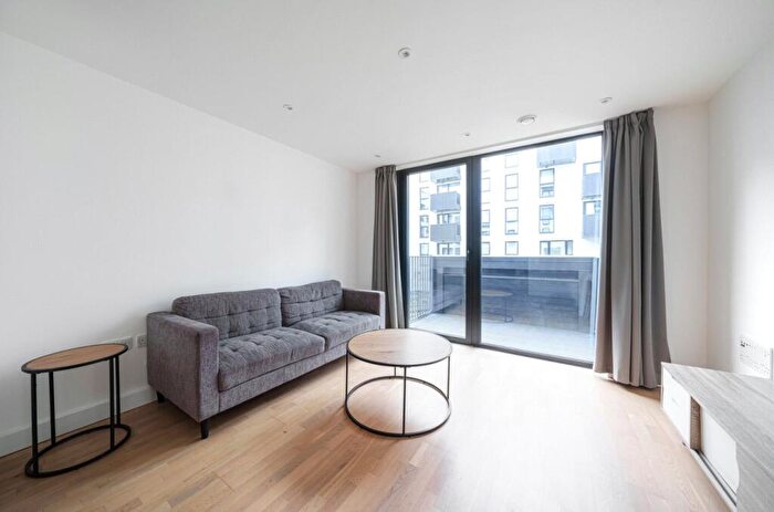 1 Bedroom Apartment To Rent In Burgess Springs, Chelmsford, CM1