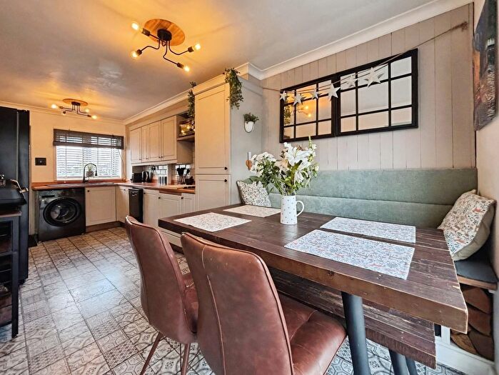 3 Bedroom End Terrace House For Sale In Kingsley Avenue, South Shields, NE34