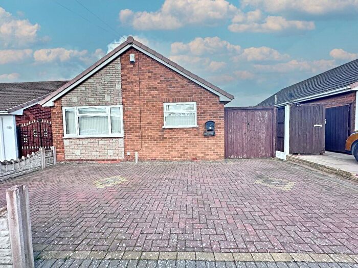3 Bedroom Detached Bungalow For Sale In Bagnall Street, Ocker Hill, DY4