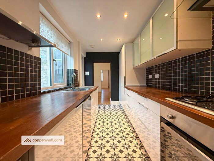 3 Bedroom End Terrace House For Sale In East Street, Crawshawbooth, Rossendale, BB4