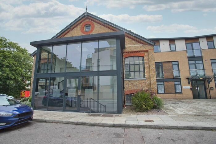 2 Bedroom Maisonette To Rent In Crabble Hill, Dover, CT17