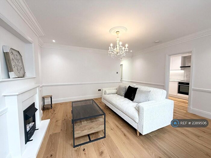 2 Bedroom Flat To Rent In Danbury Street, London, N1