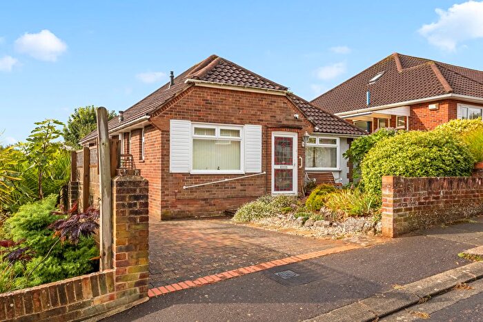 3 Bedroom Detached Bungalow For Sale In Hillside, Portslade, BN41