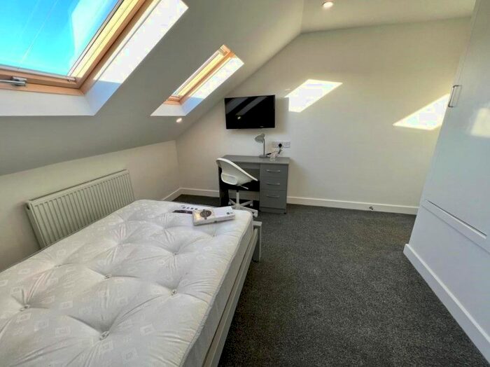 5 Bedroom End Of Terrace House To Rent In St. Margaret Road, Coventry, CV1