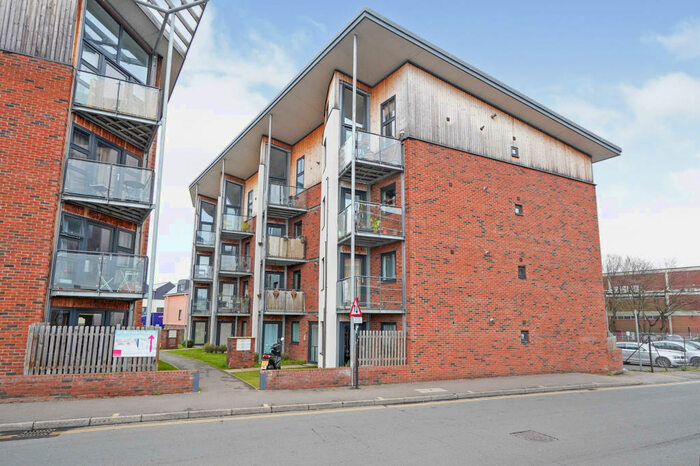 2 Bedroom Apartment To Rent In Dalymond Court, NR3