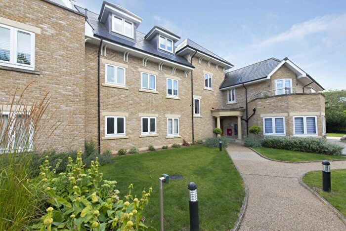 2 Bedroom Flat To Rent In Calshot Way, Enfield, EN2
