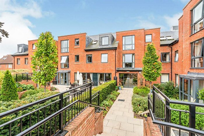 2 Bedroom Apartment For Sale In Turner House, St. Margarets Way, Midhurst, GU29