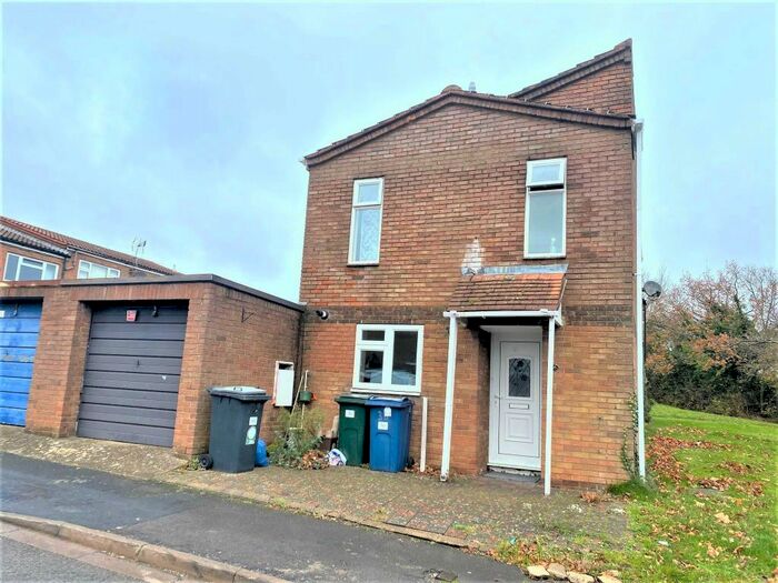 3 Bedroom Terraced House To Rent In Alford Road, High Wycombe HP12