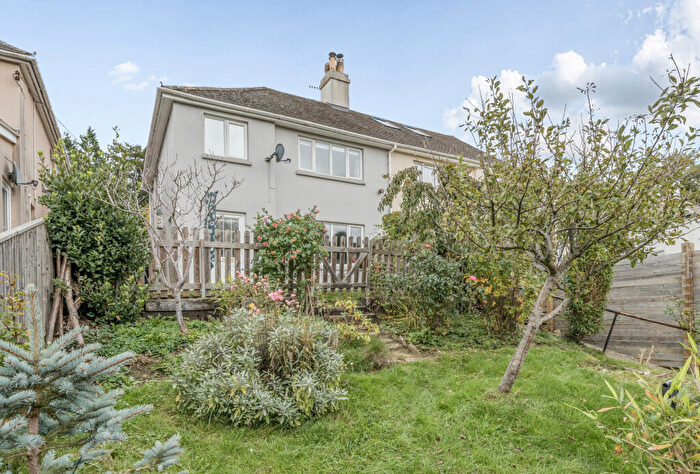 3 Bedroom Semi Detached House For Sale In Great Orchard, Thrupp, Stroud, Gloucestershire, GL5