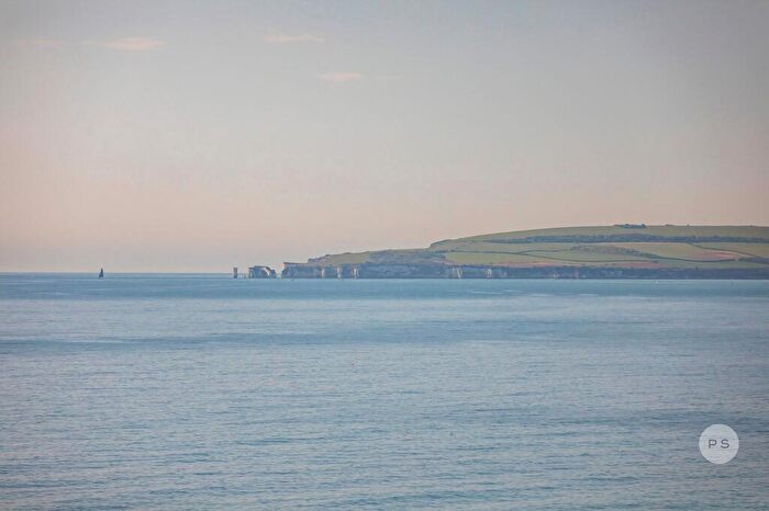 1 Bedroom Apartment To Rent In Flat Shorewalk, - Studland Road, Branksome, BH4