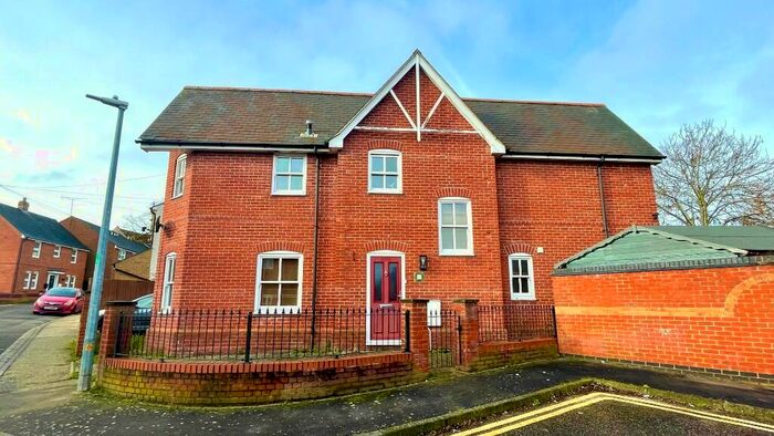 4 Bedroom Detached House To Rent In Spurgeon Street, Colchester, Essex, CO1