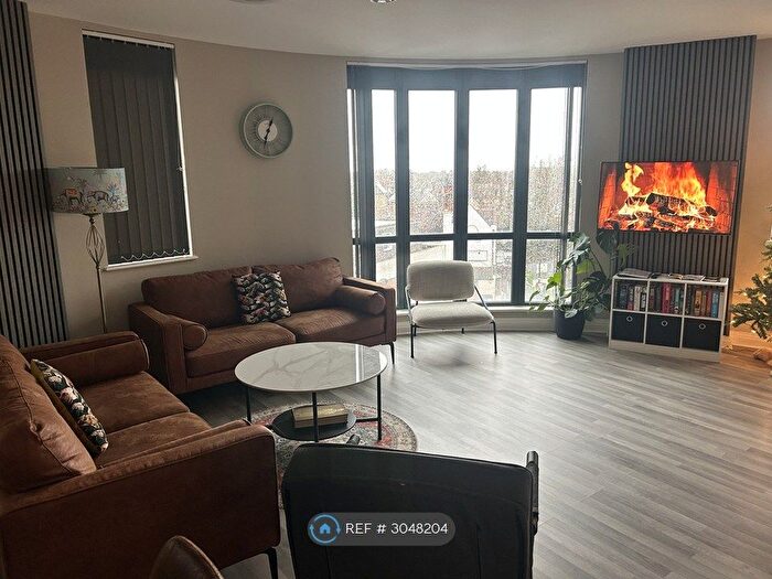 2 Bedroom Flat To Rent In Waterways House, West Drayton, UB7