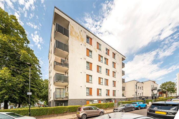 1 Bedroom Flat To Rent In Plaistow Grove, London, E15