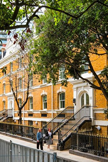 1 Bedroom Flat For Sale In London, SW1E