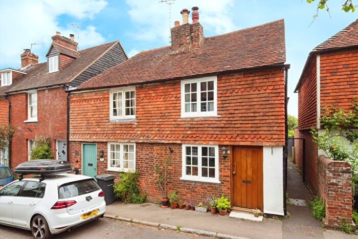 2 Bedroom Cottage To Rent In Fair Lane, Robertsbridge, TN32