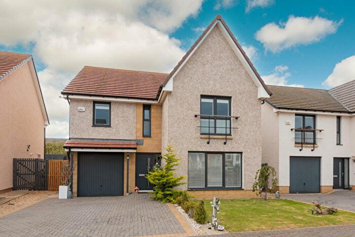 4 Bedroom Detached House For Sale In Dempster Place, Dunbar, EH42