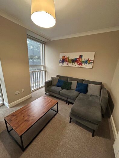 2 Bedroom Property To Rent In Bank Street, City Centre, Dundee, DD1