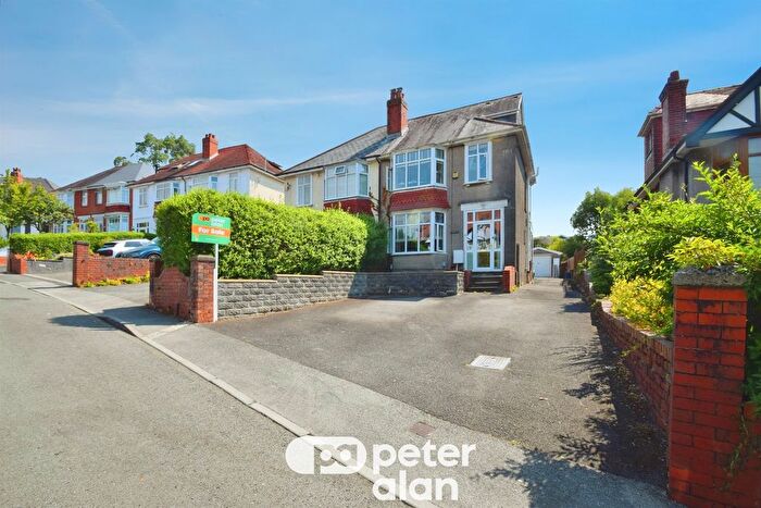 4 Bedroom Semi-Detached House For Sale In Llwyn Arosfa, Sketty, Swansea, SA2