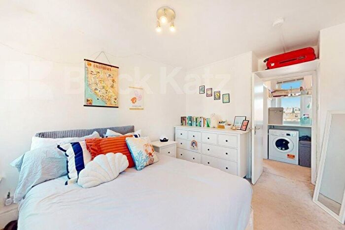 Flat To Rent In Gaisford Street, Kentish Town, NW5