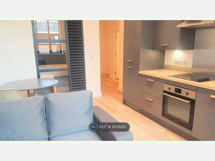 1 Bedroom Flat To Rent In Digbeth Square, Birmingham, B12