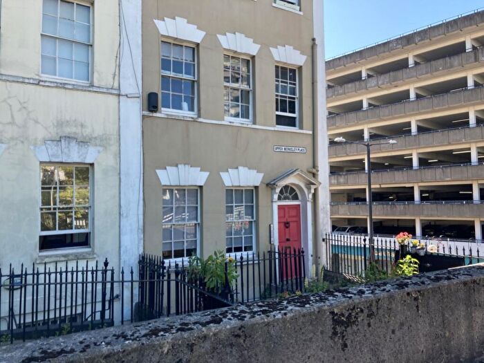 1 Bedroom Flat To Rent In Upper Berkeley Place, Bristol, BS8