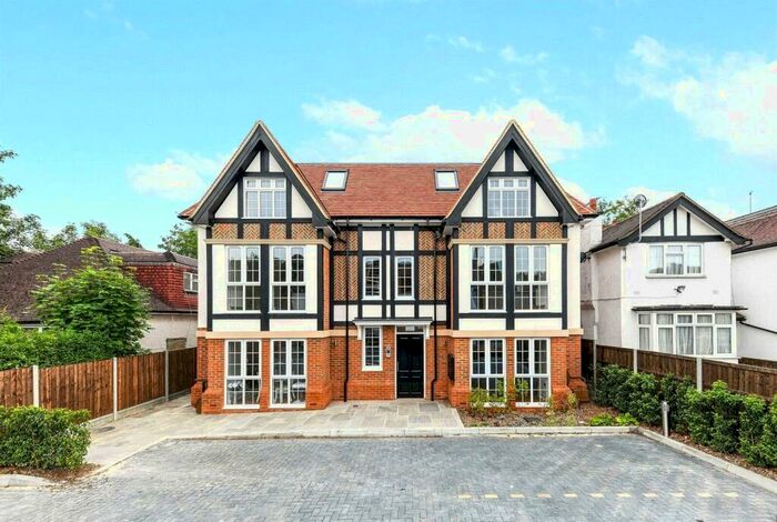 2 Bedroom Apartment To Rent In Chipstead Valley Road, Coulsdon, CR5