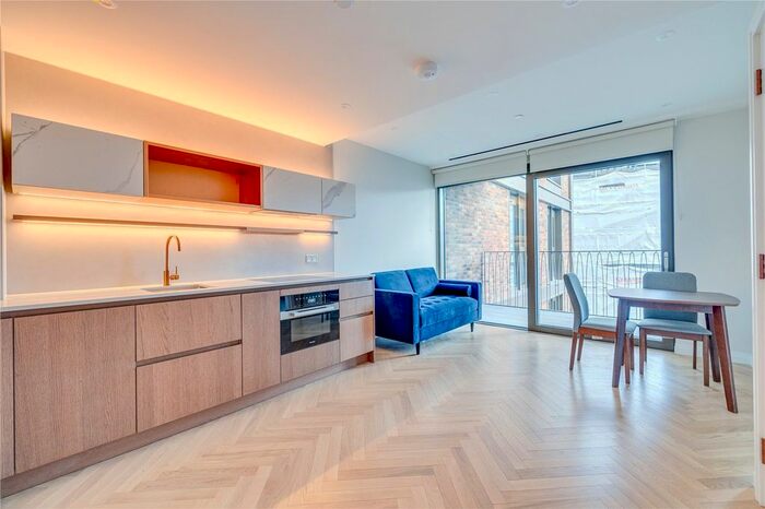 1 Bedroom Flat To Rent In Hampton House, Michael Road, London, SW6