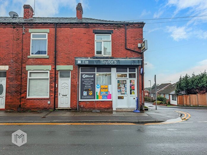 2 Bedroom Flat To Rent In Chaddock Lane, Worsley, Manchester, Greater Manchester, M28