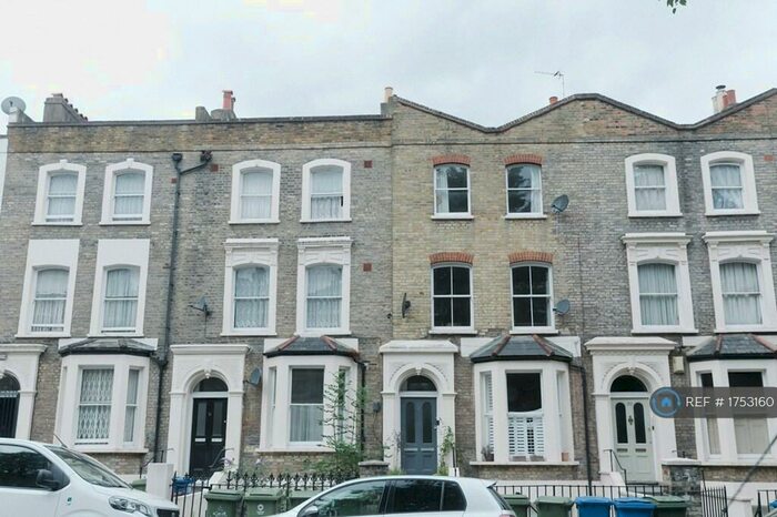 2 Bedroom Flat To Rent In Camberwell, London, SE5