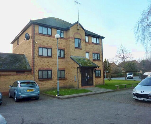 2 Bedroom Flat To Rent In Wharf Road, Grays, RM17