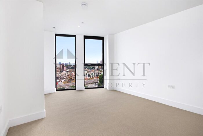 2 Bedroom Apartment To Rent In Corn House, Marshgate Lane, E15