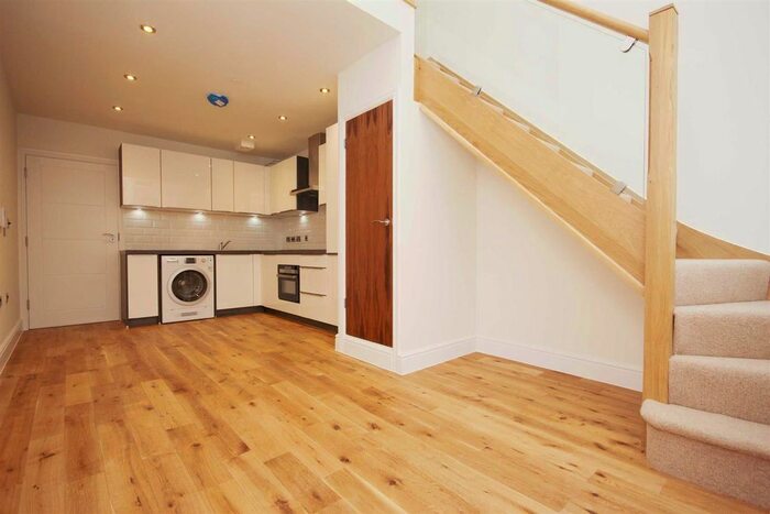 1 Bedroom Flat To Rent In Quant Building, - Church Hill, Walthamstow, E17