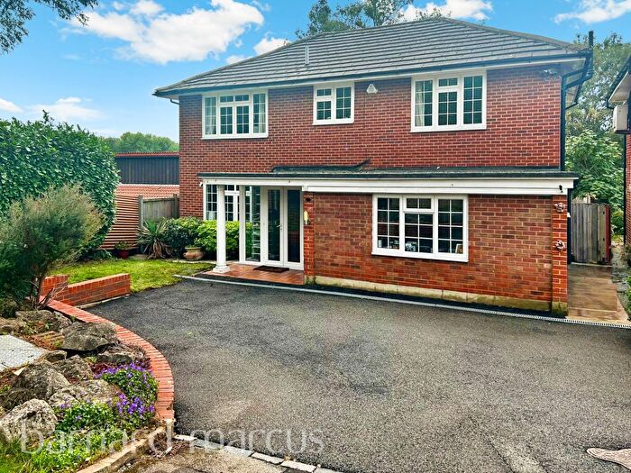 4 Bedroom Detached House For Sale In Drumaline Ridge, Worcester Park, KT4
