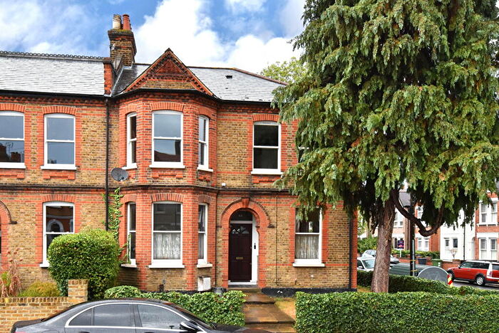 2 Bedroom Apartment For Sale In Vancouver Road, Forest Hill, London, SE23