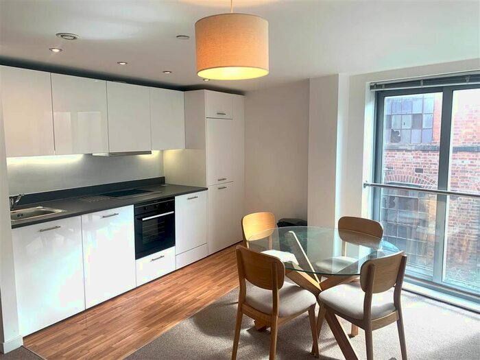 2 Bedroom Flat To Rent In Queens Road, Nottingham, NG2