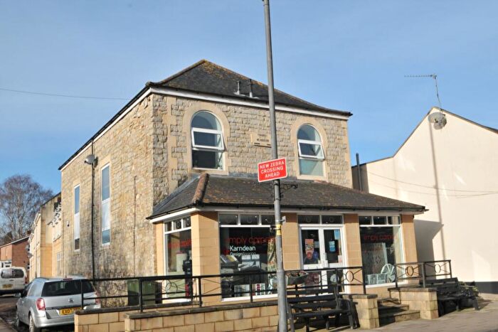 1 Bedroom Flat To Rent In Carpenters Lane, Keynsham, Bristol, BS31